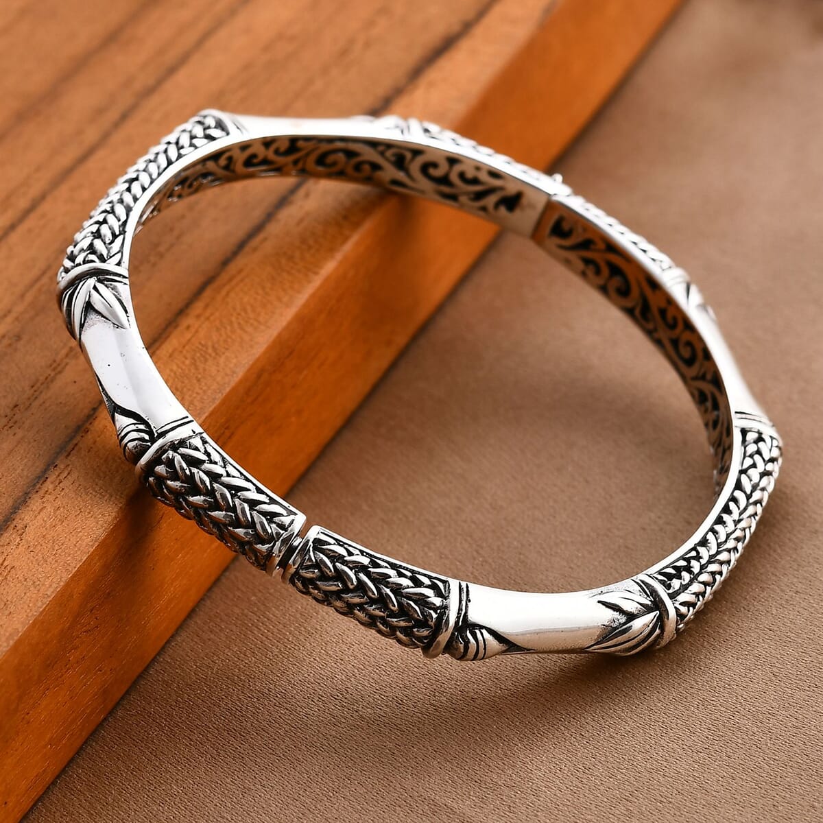 Bali Legacy Sterling Silver Padian Bangle Bracelet (8.00 In) 28.88 Grams image number 1