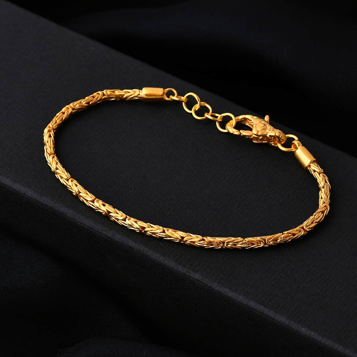 Bali Legacy Borobudur Bracelet in 22K Vermeil Yellow Gold Over Sterling Silver (7.25 In) 9.85 Grams image number 1