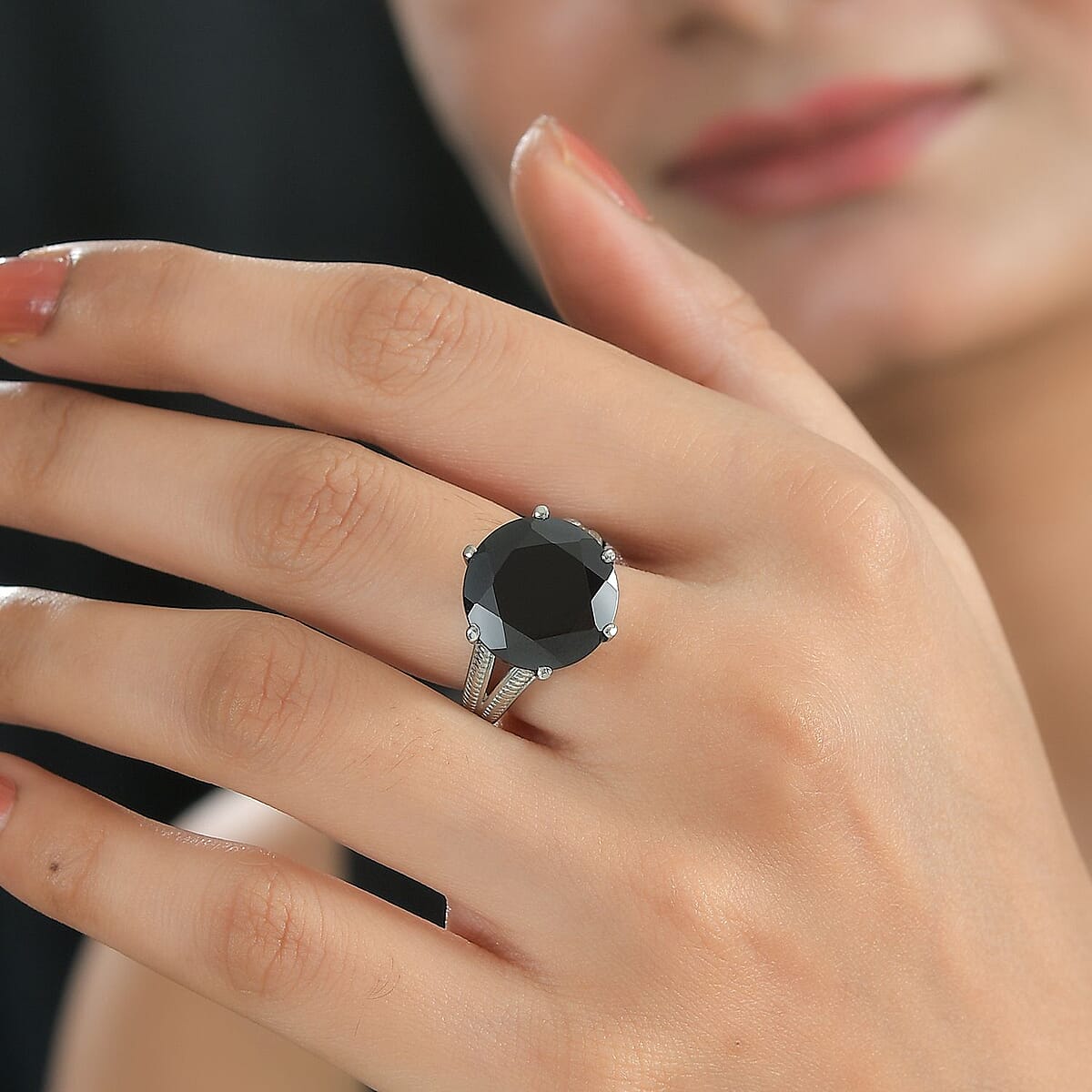 Thai Black Spinel 13.75 ctw Solitaire Ring in Stainless Steel (Size 6.0) image number 2