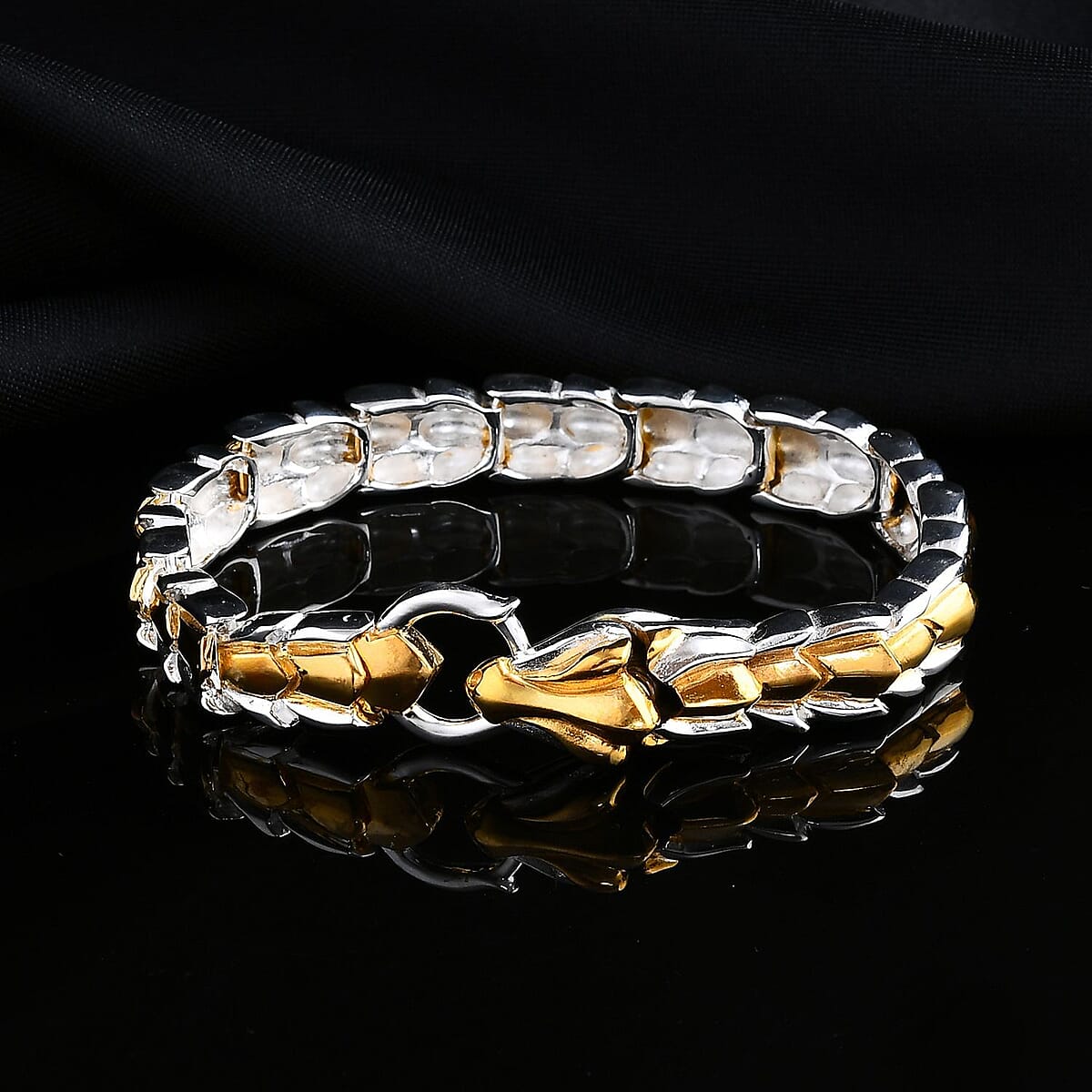 Bali Legacy Dragon Bracelet in 22K Vermeil YG Over and Sterling Silver (8.00 In) 36.75 Grams image number 1