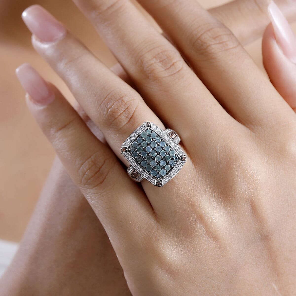 D'Joy Premium Narsipatnam Alexandrite, White and Coffee Zircon 2.00 ctw Art Deco Ring in Rhodium Over Sterling Silver (Size 6.0) image number 2