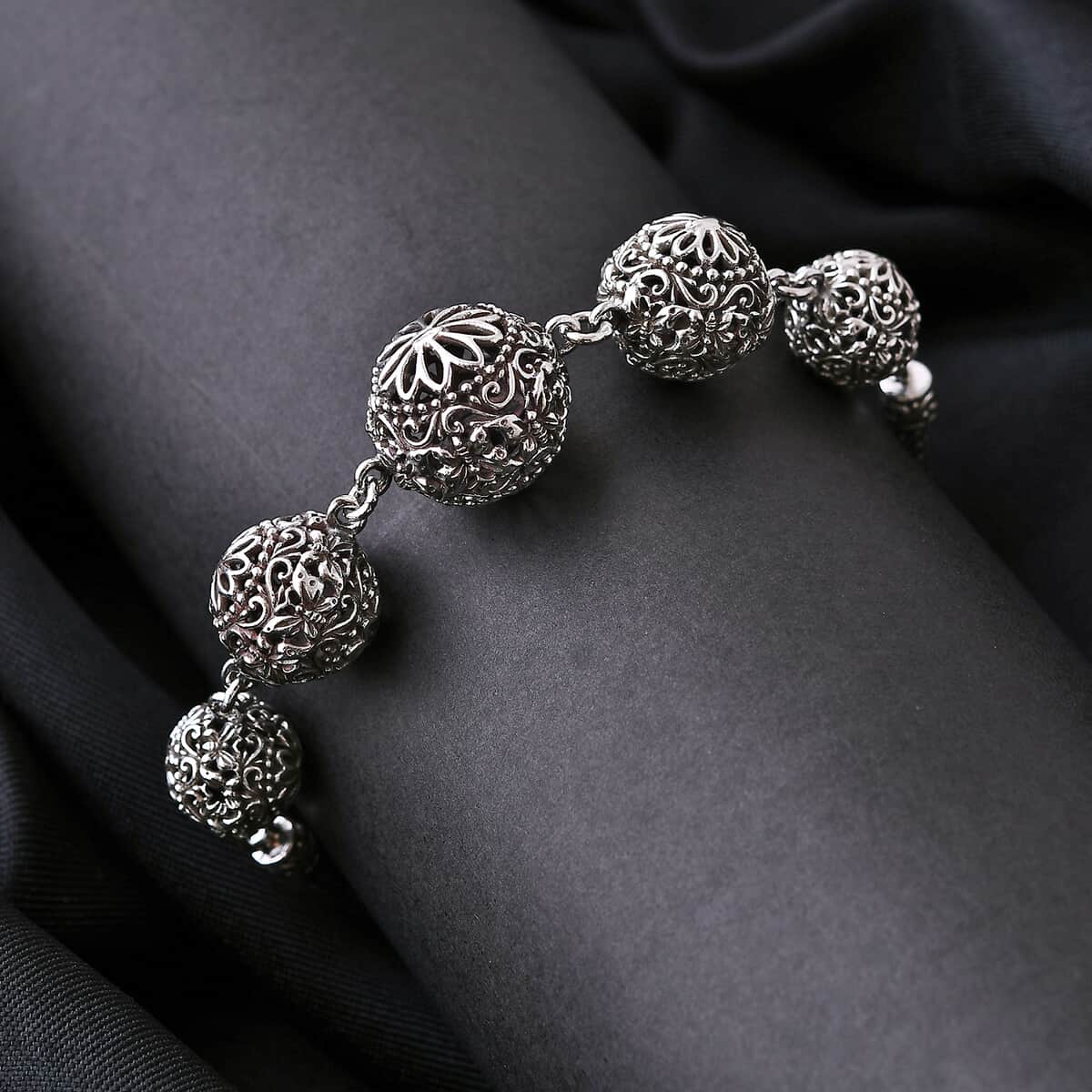 Bali Legacy Butterfly Bracelet in Sterling Silver (6.50-8.0In) 17.80 Grams image number 1