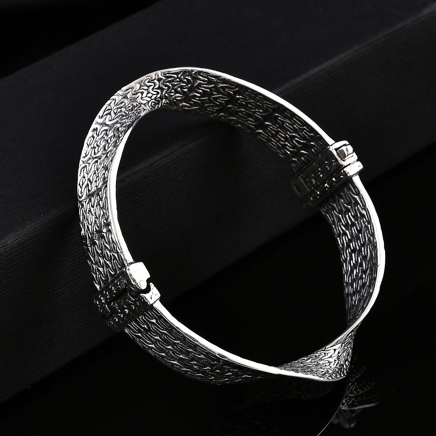 Bali Legacy Tulang Naga and Borobudur Twisted Bangle Bracelet in Sterling Silver (6.50 In) 41 Grams