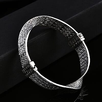 Bali Legacy Tulang Naga and Borobudur Twisted Bangle Bracelet in Sterling Silver (6.50 In) 41 Grams