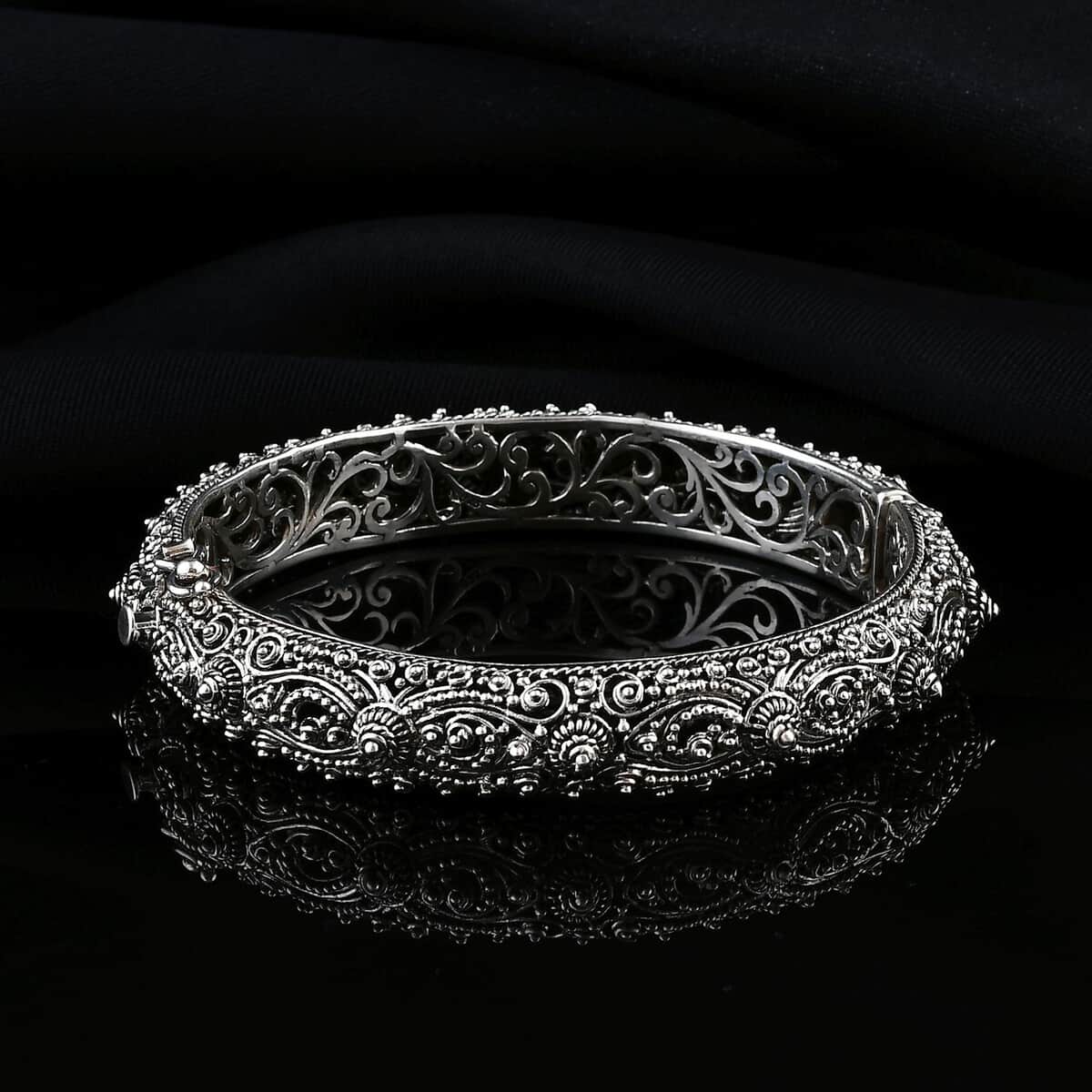 Doorbuster Bali Legacy Sterling Silver Filigree Bangle Bracelet (6.50 In) 35.61 Grams image number 1