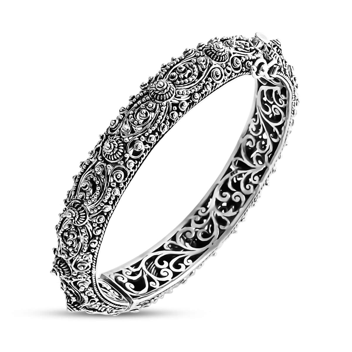 Doorbuster Bali Legacy Sterling Silver Filigree Bangle Bracelet (6.50 In) 35.61 Grams image number 3