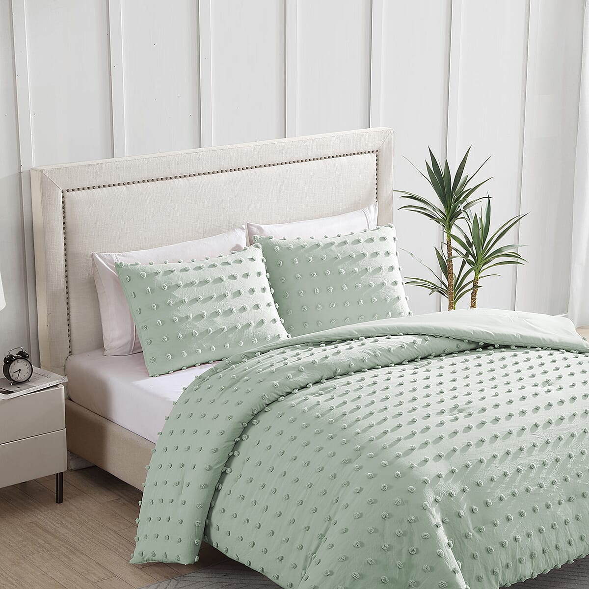 The Nesting Company Sage Selena 3 Piece Tuffted Comforter Set - Queen image number 2