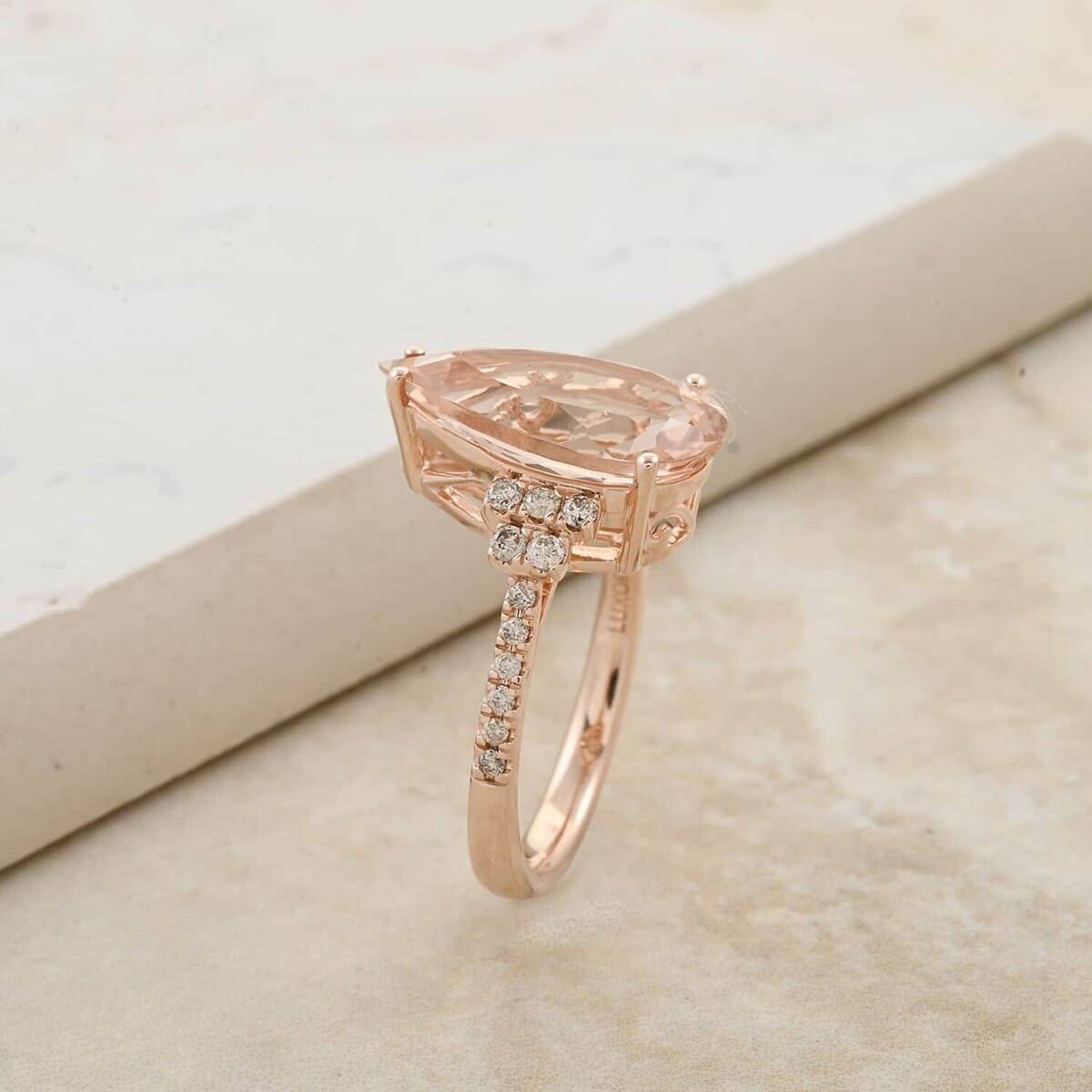 14K Rose Gold  AAA   Morganite ,  White Diamond  I2 Ring ,  Gold Wt. 3.92 g 6.50 ctw image number 1