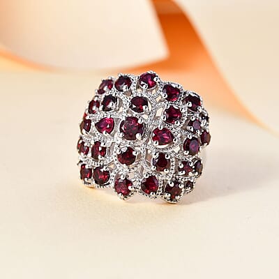 Premium Anthill Garnet 4.25 ctw Dahlia Dome Ring in Rhodium Over Sterling Silver (Size 10.0)