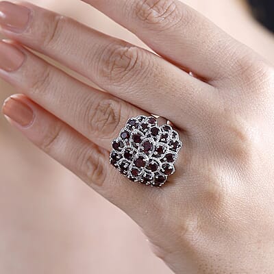 Premium Anthill Garnet 4.25 ctw Dahlia Dome Ring in Rhodium Over Sterling Silver (Size 10.0)