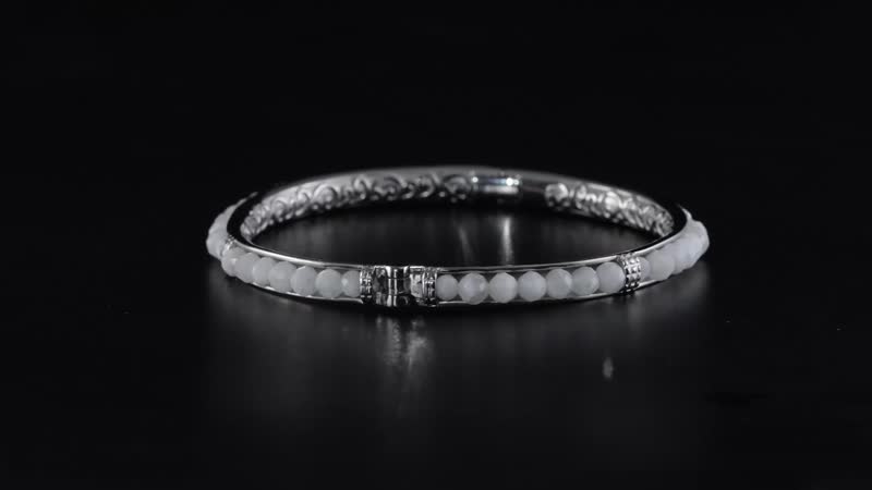 Kuisa Rainbow Moonstone 20.65 ctw Bangle Bracelet in Stainless Steel (7.25 In)