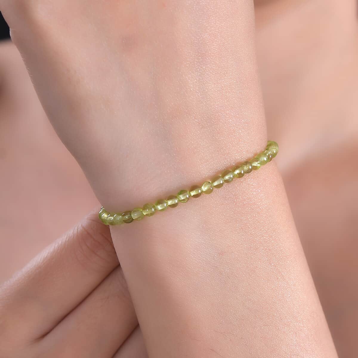 Peridot Beaded 17.90 ctw Bracelet in Stainless Stee (7.25 In) with Extender 2 Inch  image number 2