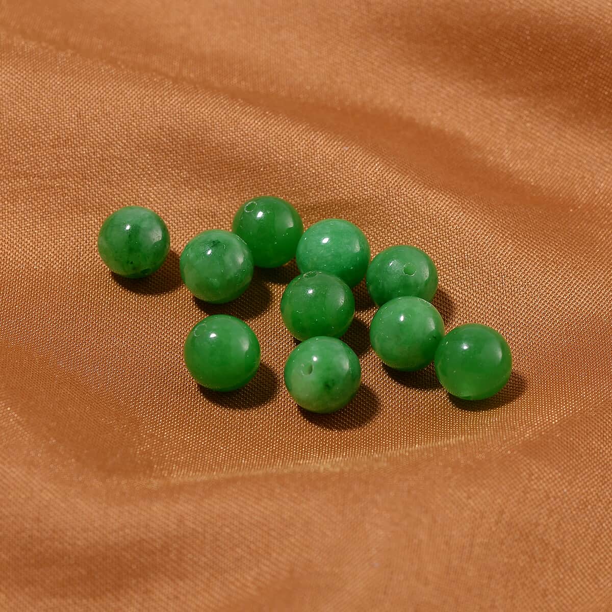 Set of 10pcs Green Jade 7-8mm Beads 50.00 ctw image number 1