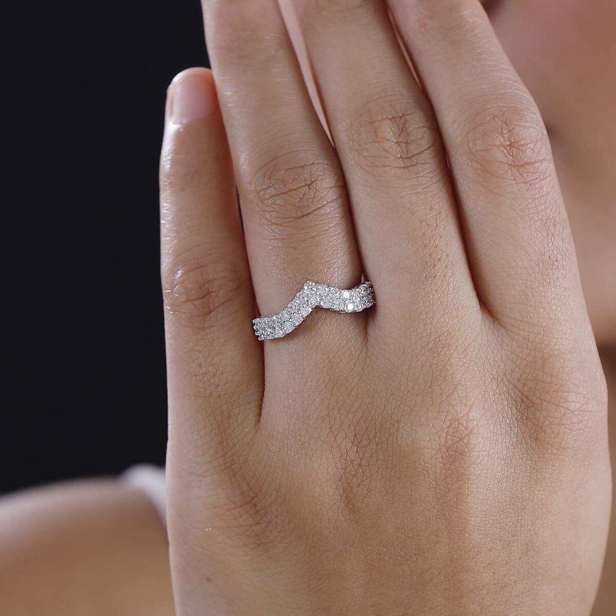 Luxuriant Lab Grown Diamond G-H SI 0.65 ctw Chevron Ring in Rhodium Over Sterling Silver (Size 6.0) image number 2