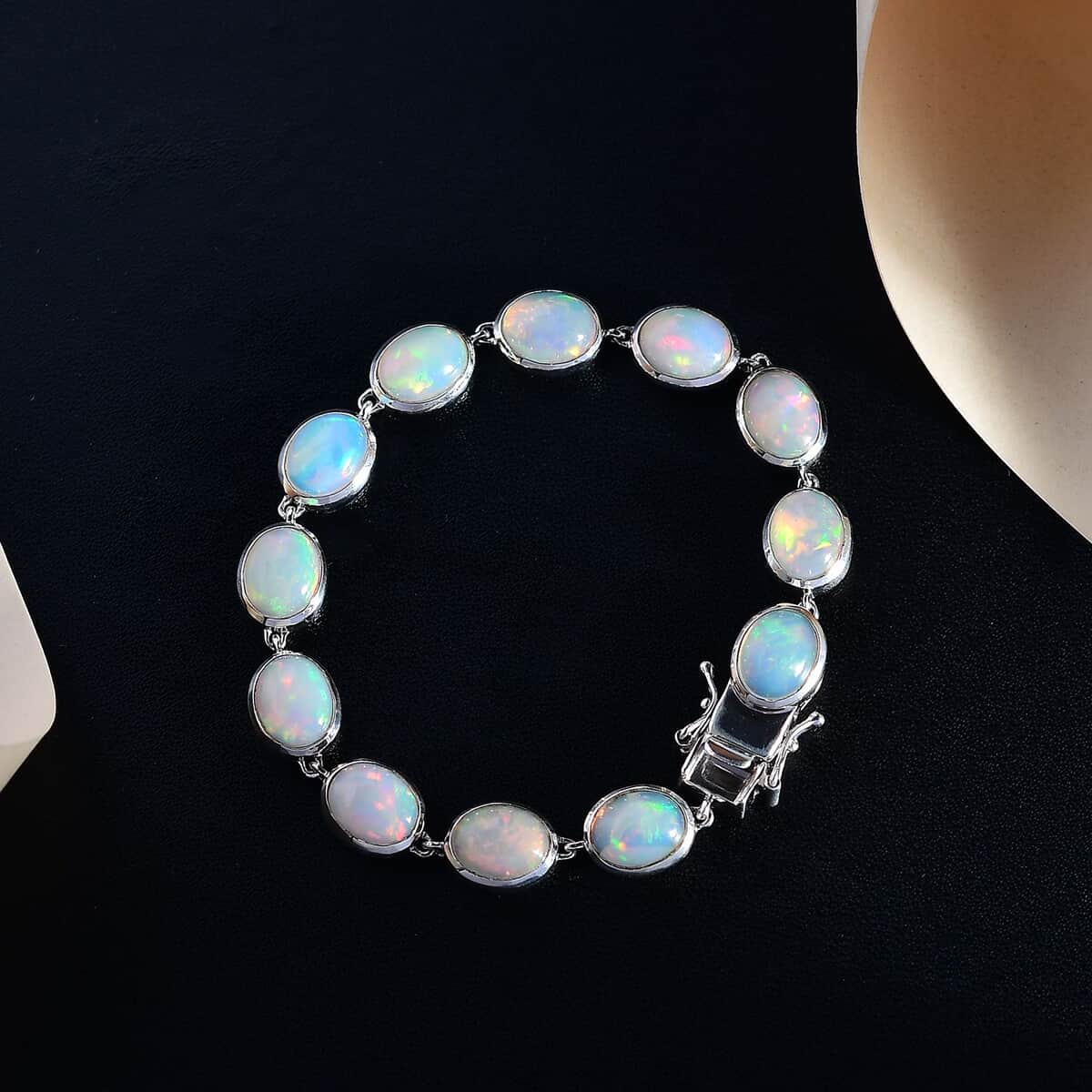 Premium Ethiopian Welo Opal 13.40 ctw Dolphin Bracelet in Rhodium Over Sterling Silv (6.50 In) image number 2