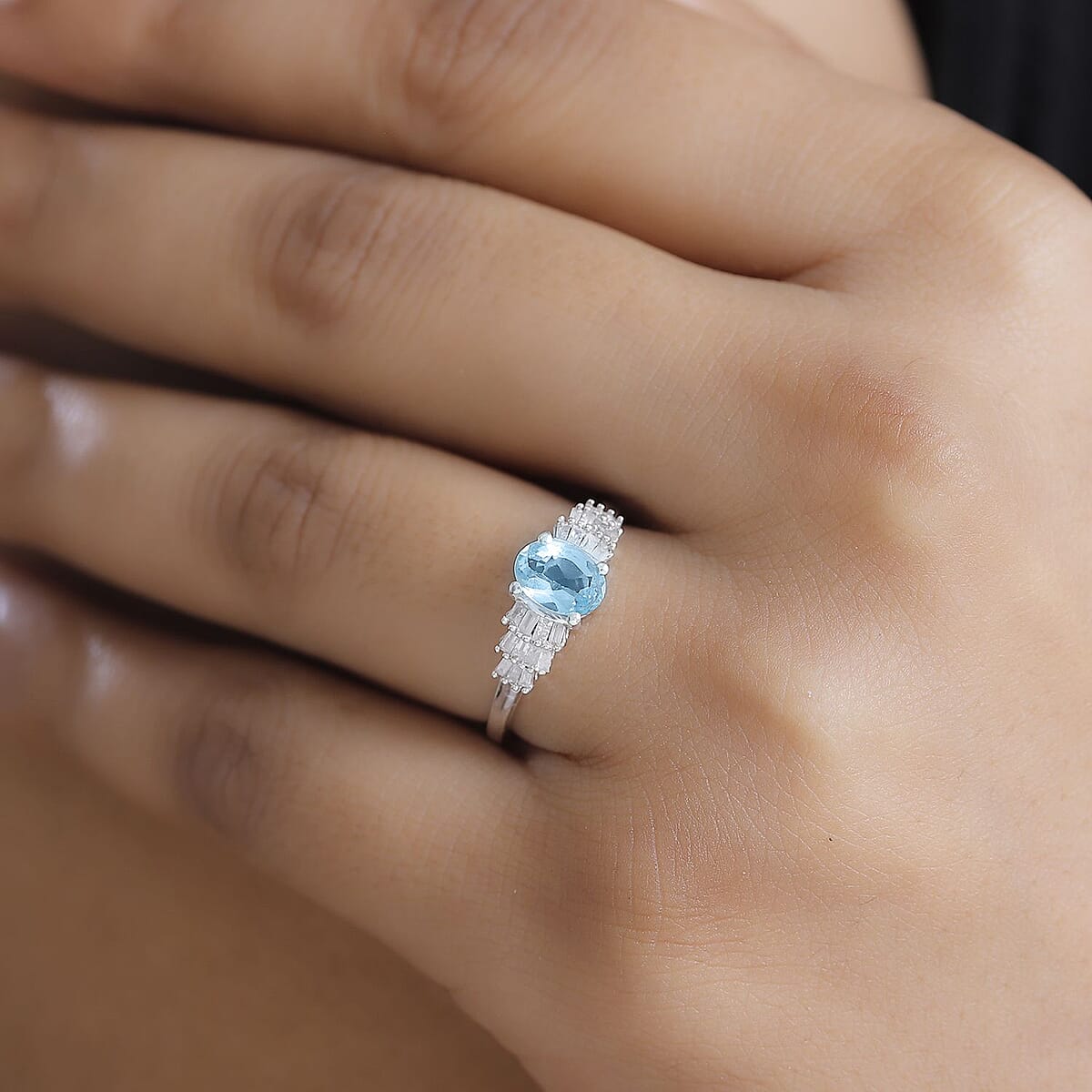 Premium Betroka Blue Apatite and Diamond 1.00 ctw Ring in Rhodium Over Sterling Silver (Size 6.0) image number 2