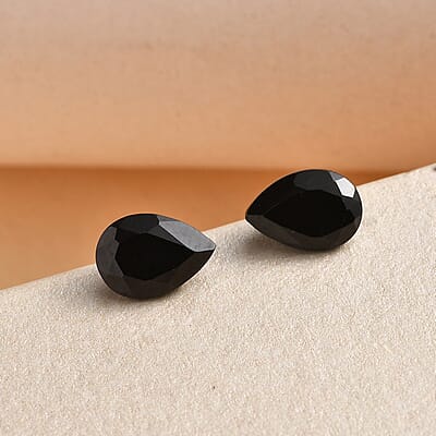 AA Thai Black Spinel Set of 2 (Pear 7x5 mm) 1.78 ctw