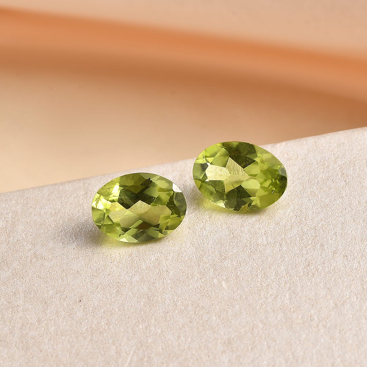 AA Peridot Set of 2 (Ovl 7x5 mm) 1.86 ctw image number 1