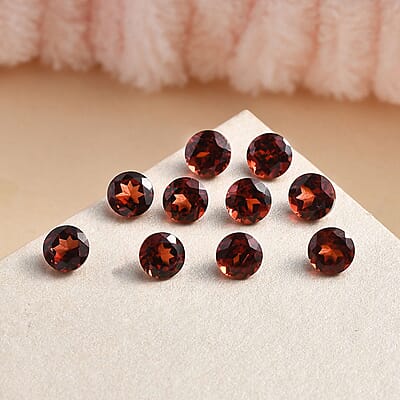 AA Mozambique Garnet Set of 10 (Rnd 5 mm) 6.21 ctw Loose Gemstone