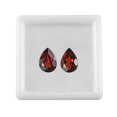 AA Mozambique Garnet Set of 2 (Pear 7x5 mm) 1.53 ctw