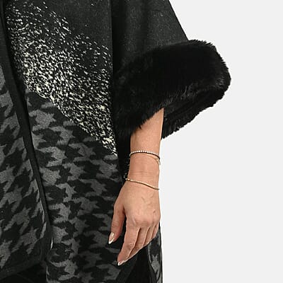 Instyle Black Checkered Faux Fur Ruana - One Size Fits Most