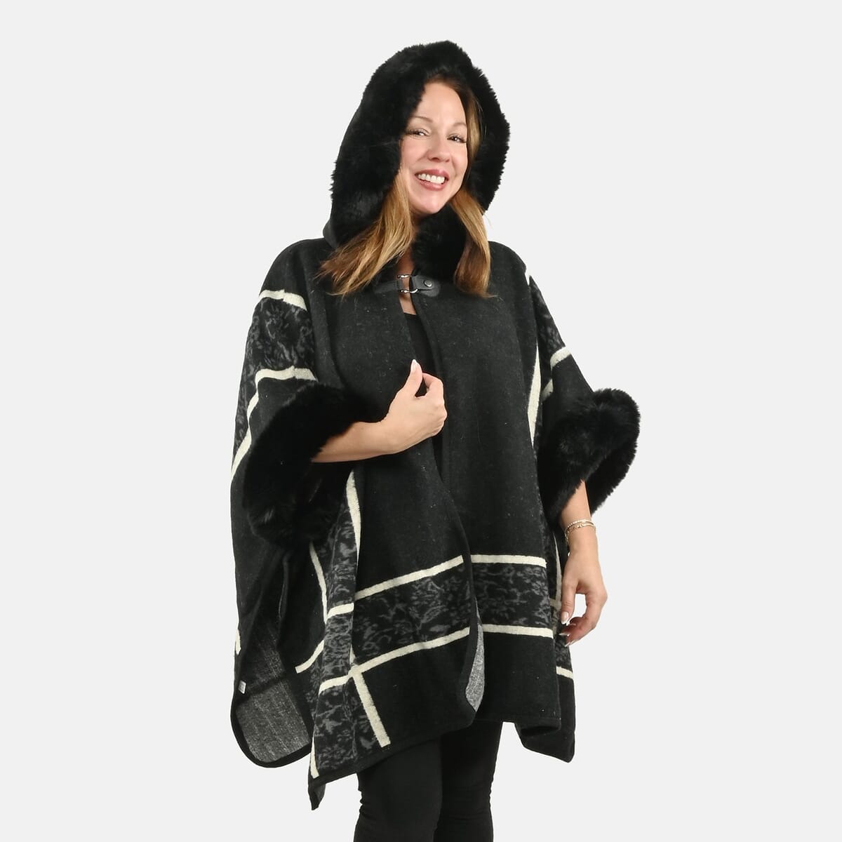 Instyle Black Plaid Faux Fur Ruana - One Size Fits Most image number 4