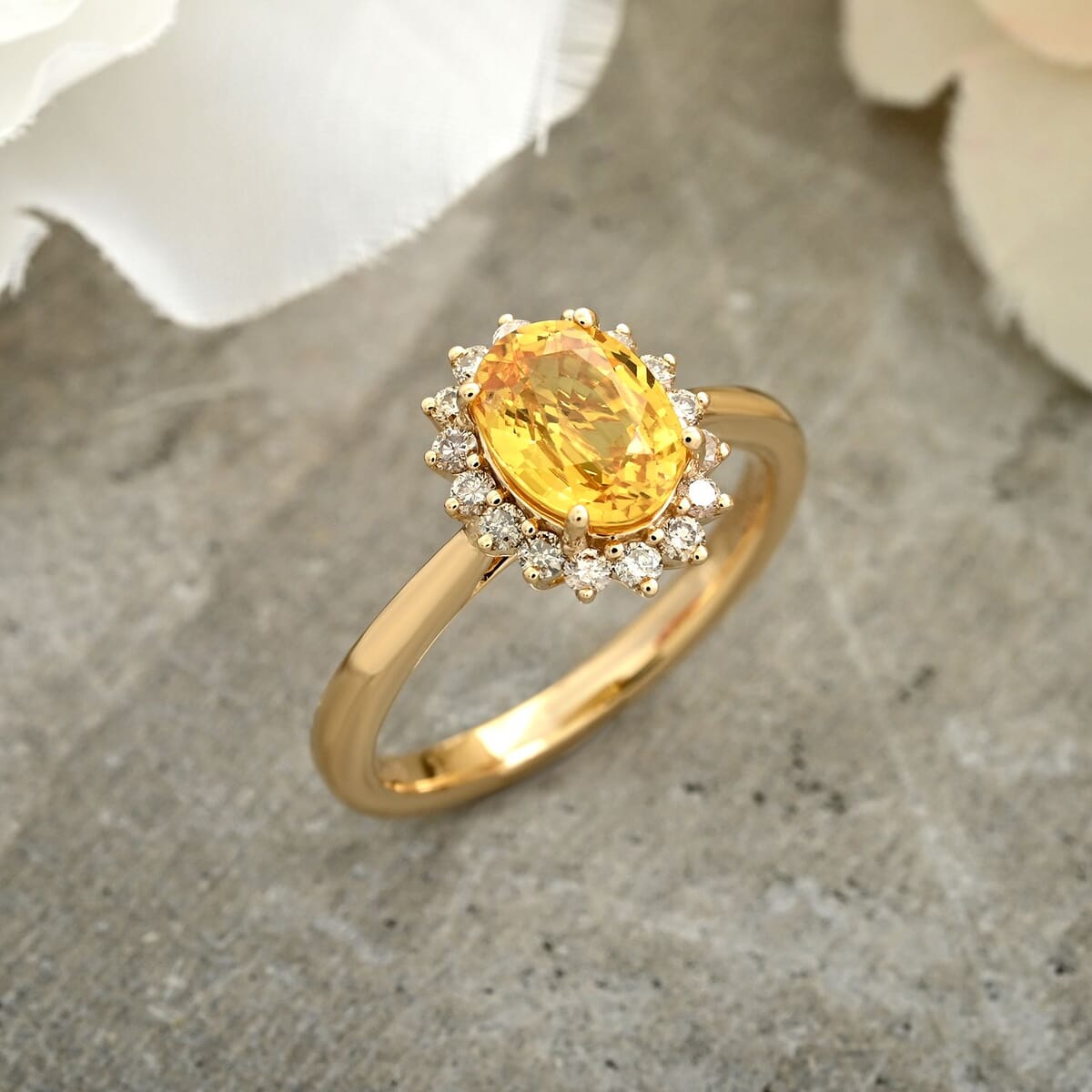 Certified & Appraised Luxoro AAA Madagascar Yellow Sapphire and G-H I2 Diamond 2.15 ctw Ring in 14K Yellow Gold (Size 8.0) image number 1