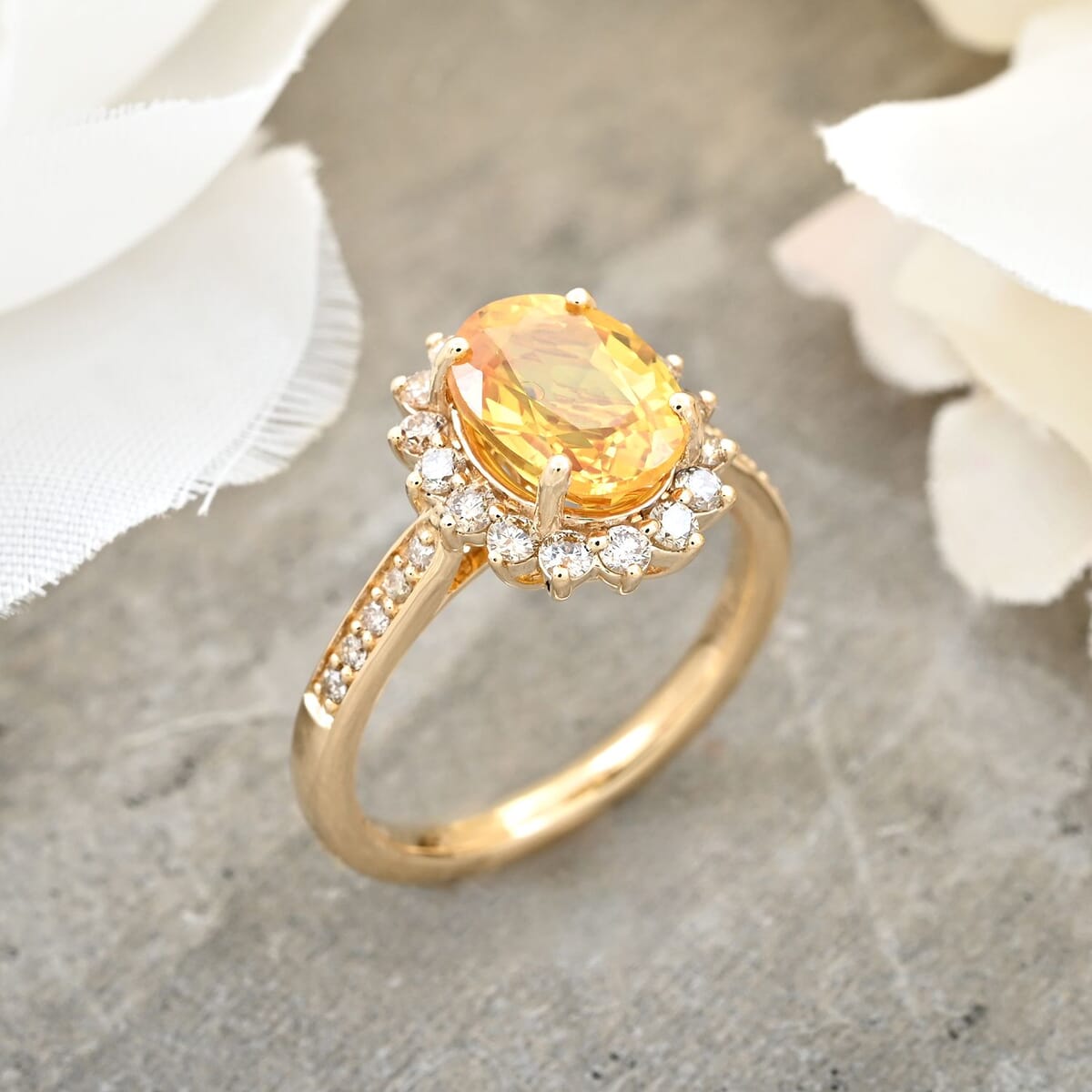 Collector's Edition Luxoro AAA Madagascar Yellow Sapphire and G-H I2 Diamond 3.00 ctw Ring in 14K Yellow Gold (Size 8.0) 4.05 Grams image number 1