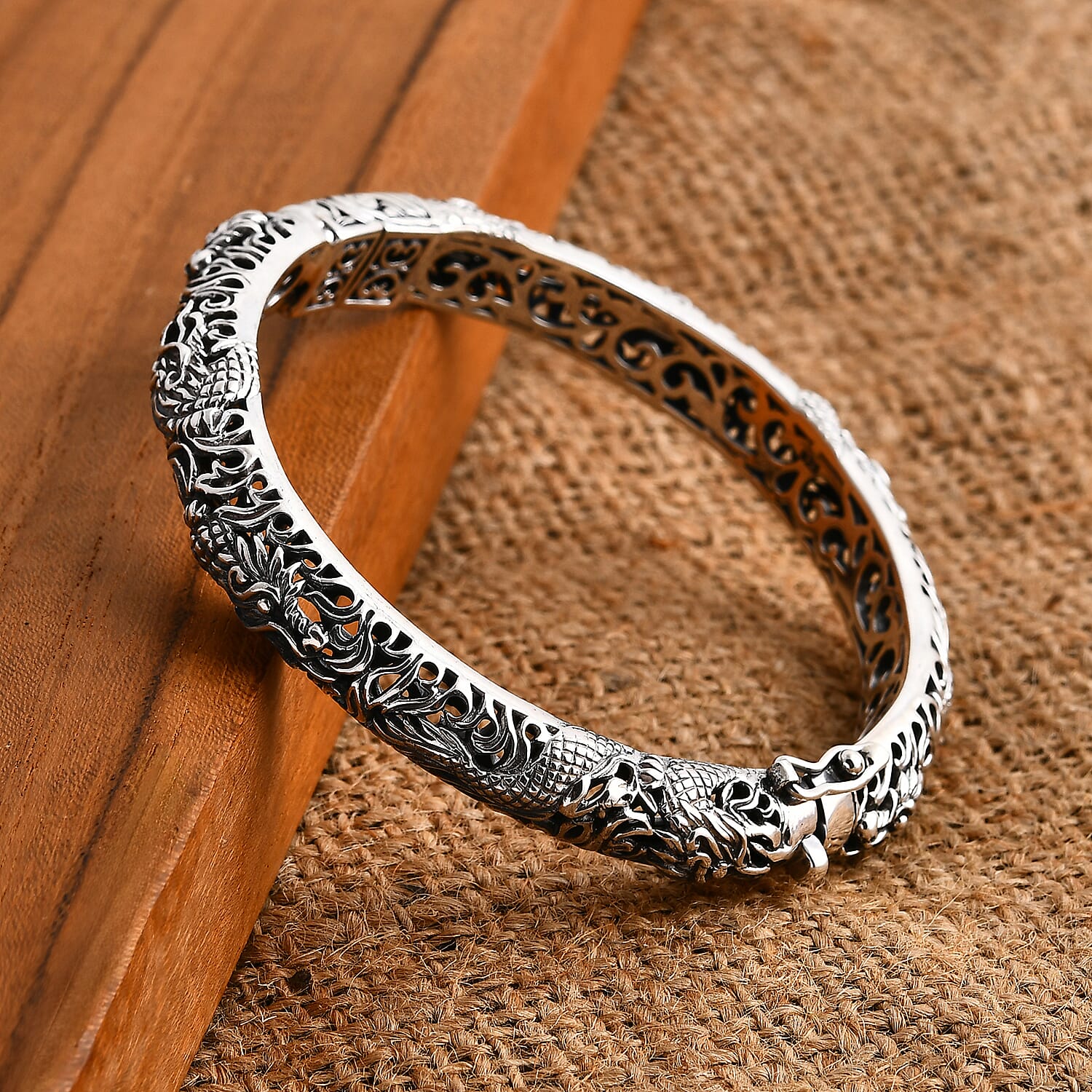 Bali Legacy Sterling Silver Bangle Bracelet (8.00 In) 33.98 Grams