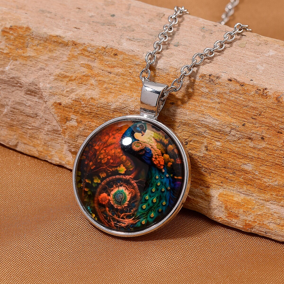 Glass and Enameled Peacock Pendant Necklace in Silvertone 20-22 Inches image number 1