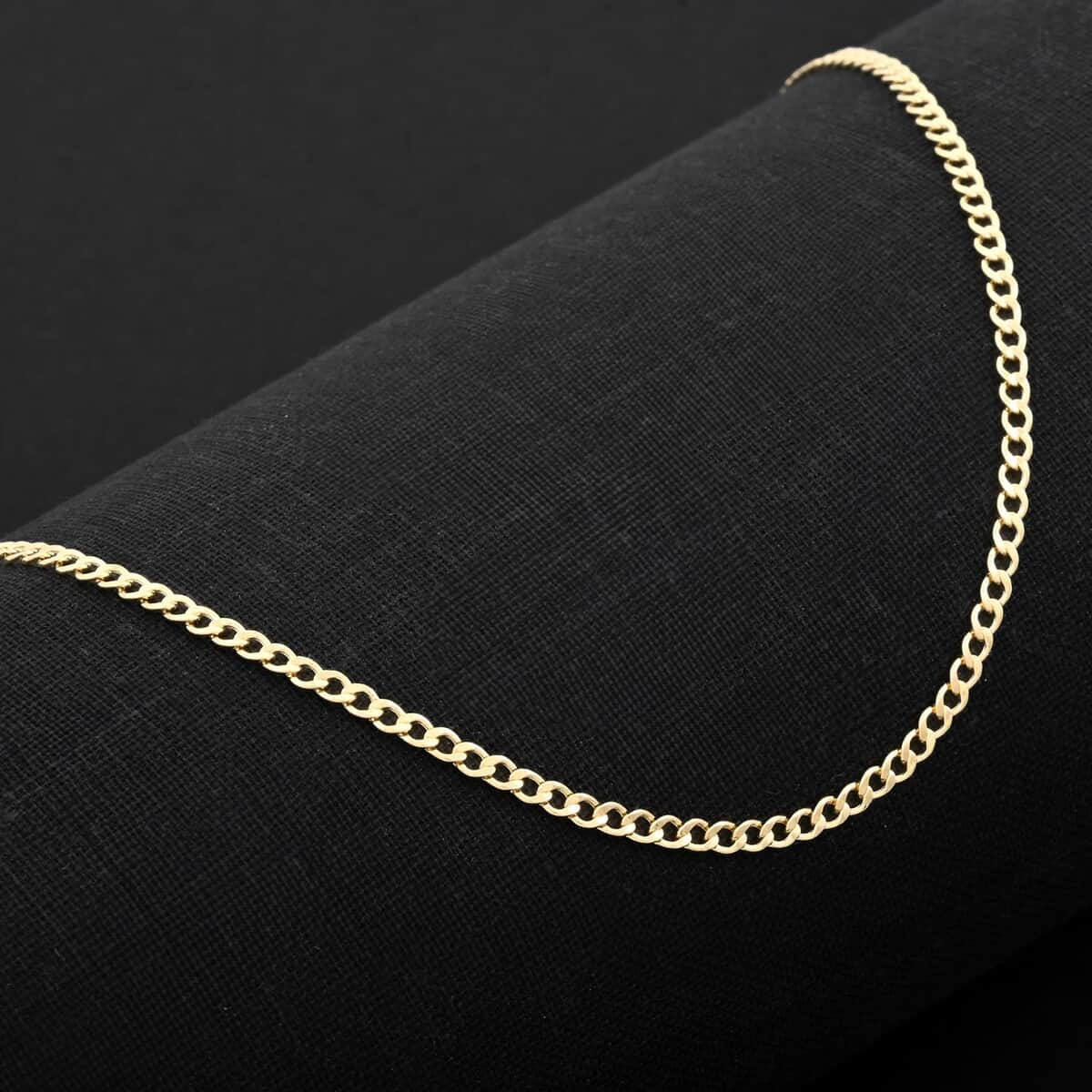 Cuban Chain Necklace in 14K Yellow Gold 24 Inches 2.20 Grams image number 1