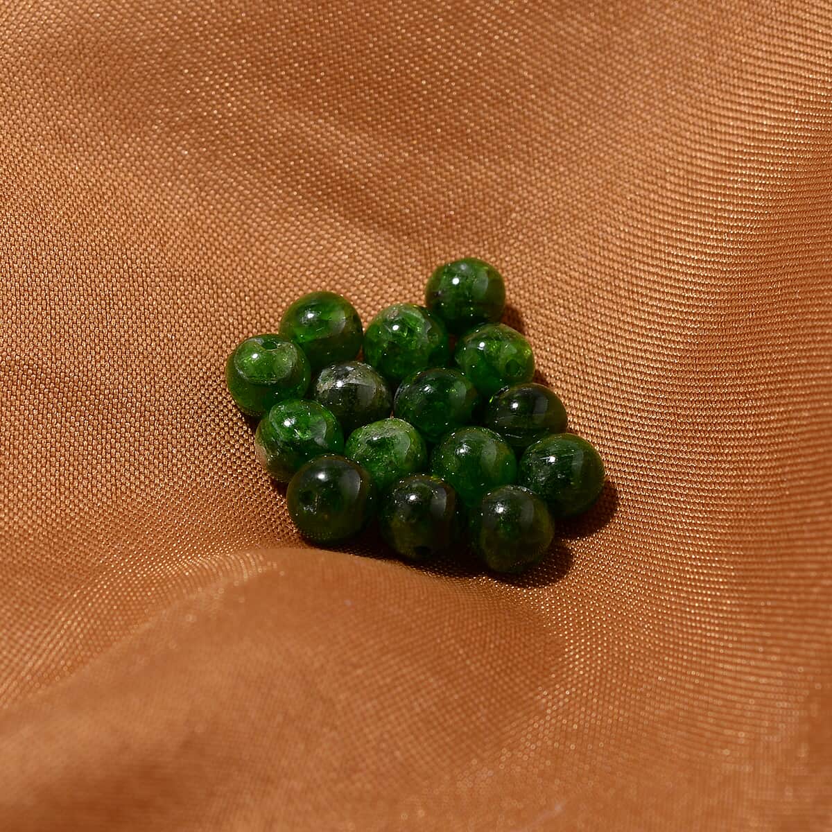 Set of 15pcs AAA Chrome Diopside 4-5mm Beads 10.00 ctw image number 1