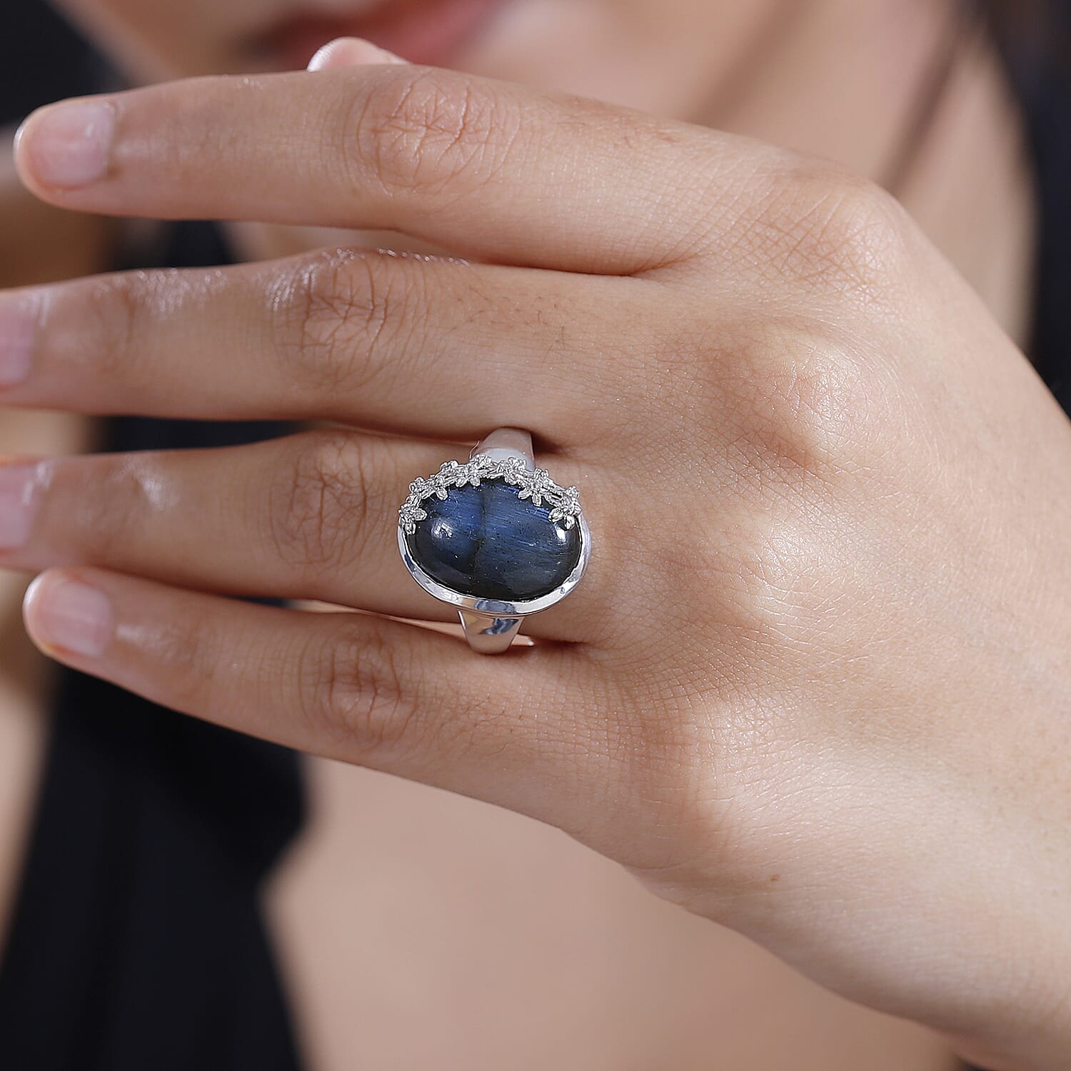 10 - Product card gallery slide 4 (10145698382107)