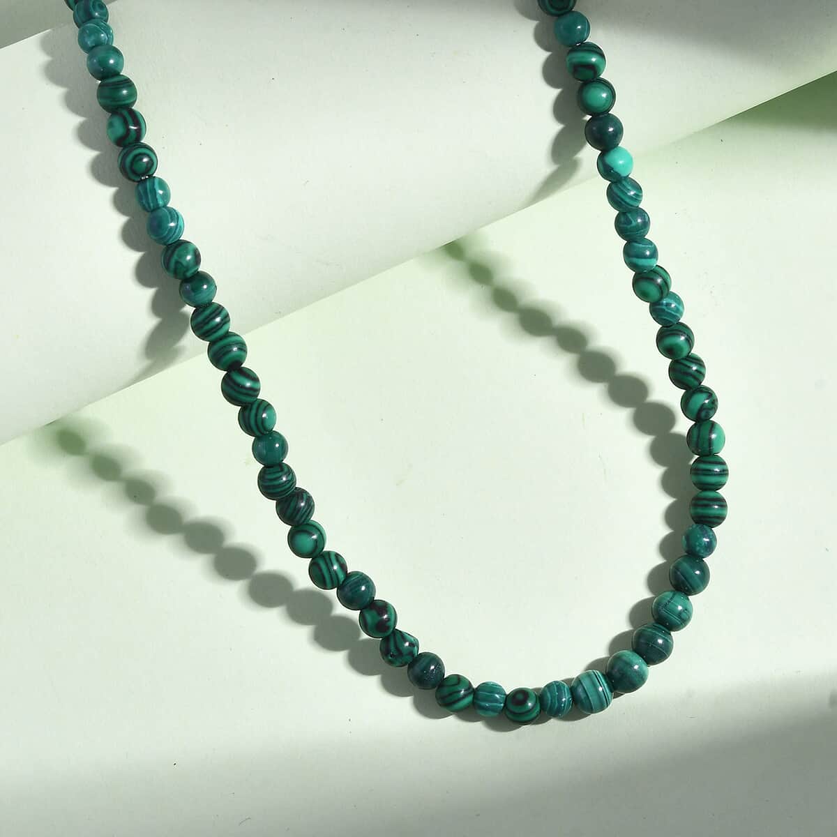 African Malachite 50.00 ctw Necklace 20 Inches in Stainless Steel image number 1