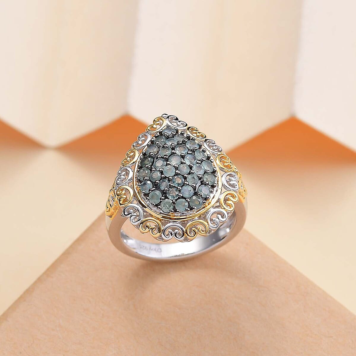 Narsipatnam Alexandrite 1.10 ctw Ring in 18K Vermeil YG and Rhodium Over Sterling Silver (Size 8.0) image number 1