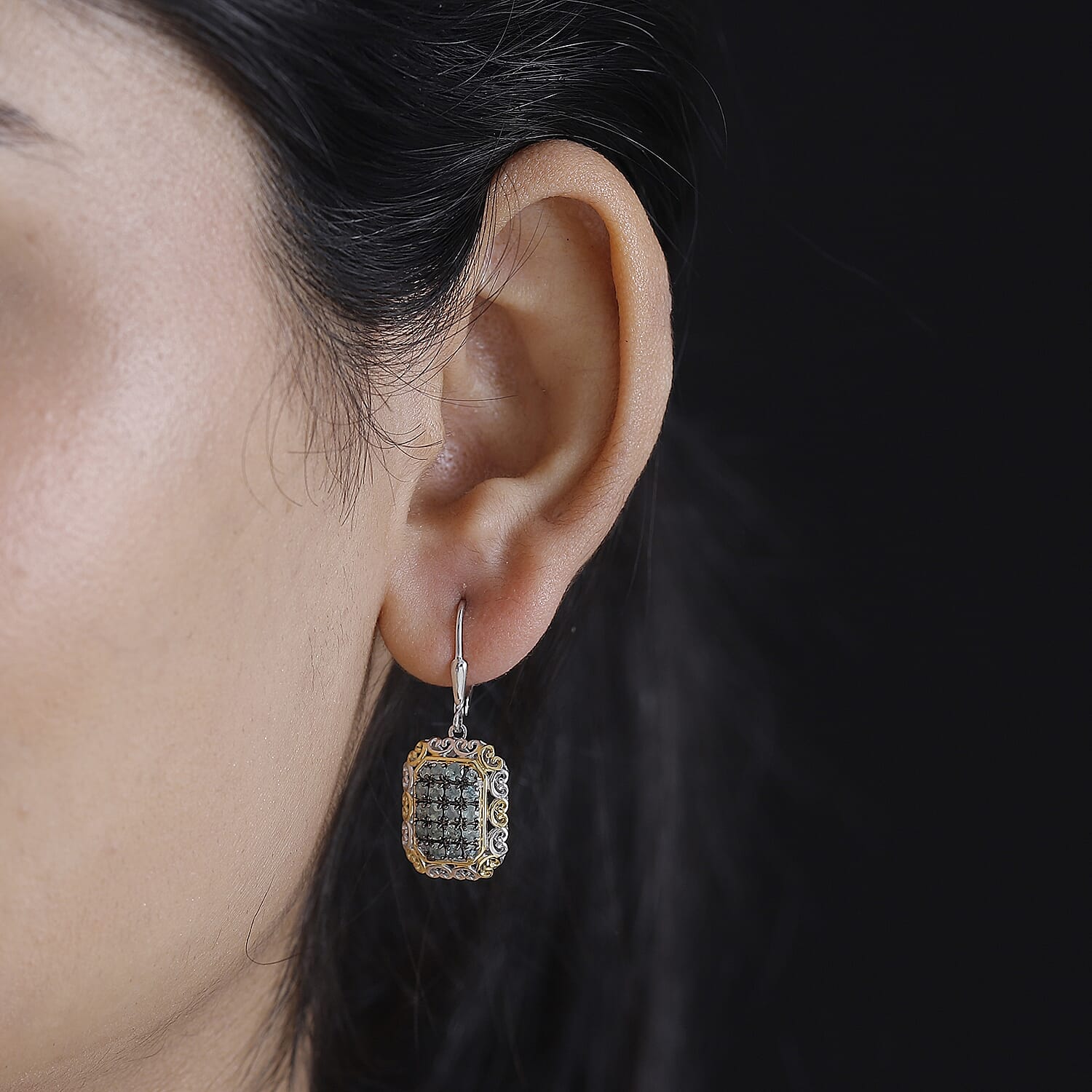 Cushion - Product card gallery slide 3 (10145717322011)