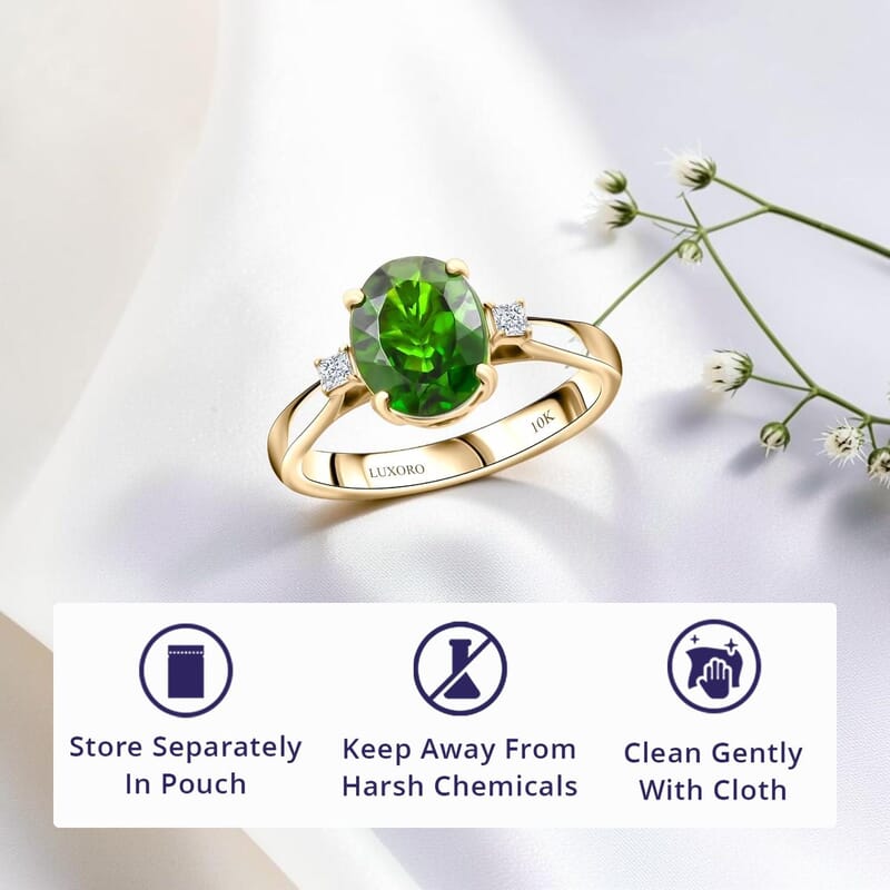 Certified & Appraised Luxoro 10K Yellow Gold AAA Chrome Diopside and Diamond (G-H, I2) (0.15 cts) Ring (Size 5.5) (Del. in 7-10 Days) 2.75 ctw