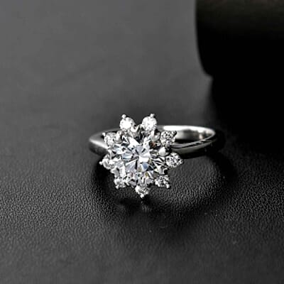Swarovski Zirconia 4.11 ctw Ring in Rhodium Over Sterling Silver (Size 9.0)