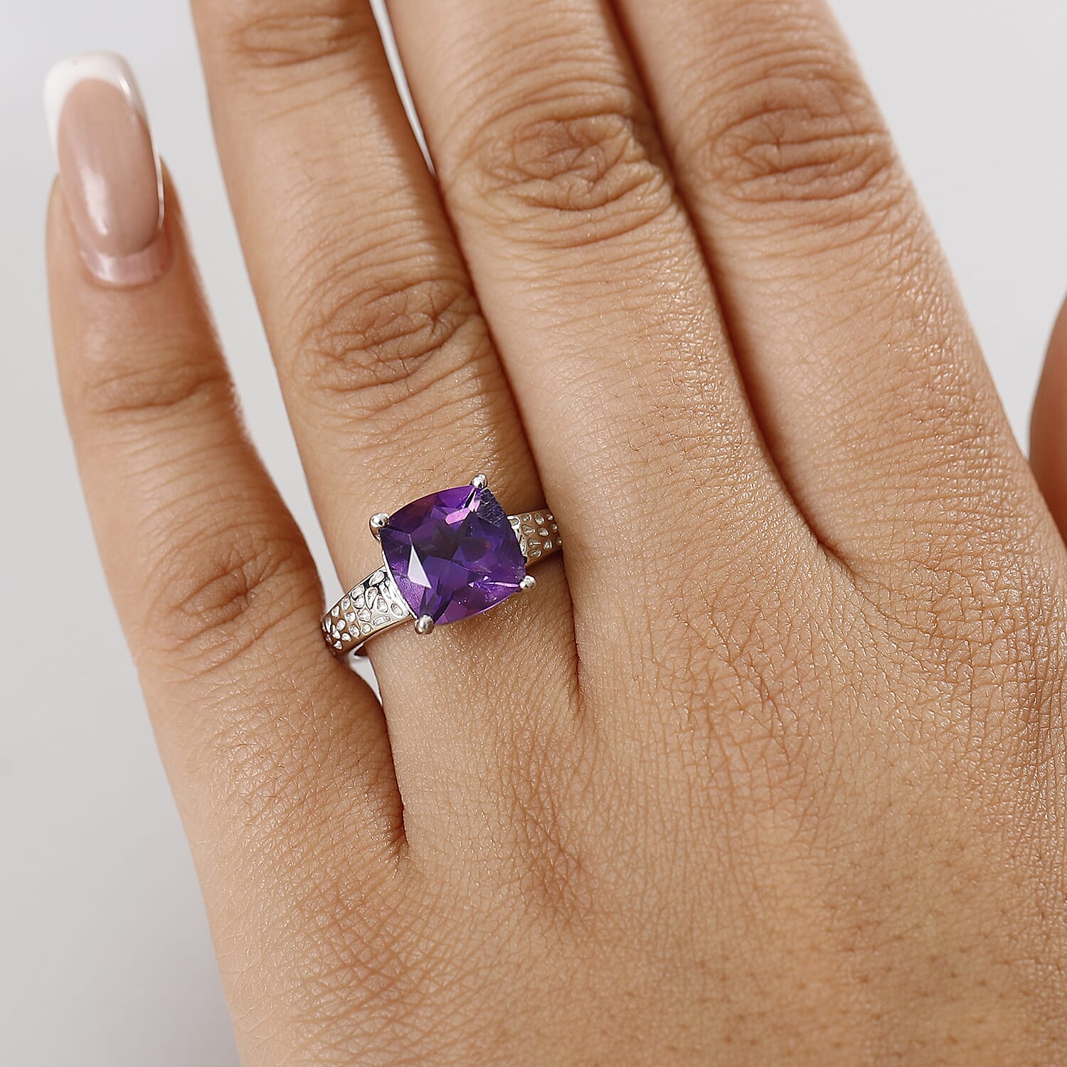 Default Title - Product card gallery slide 3 (10145752252699)