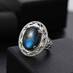 Labradorite 16.00 ctw Ring in Rhodium Over Sterling Silver (Size 6.5)