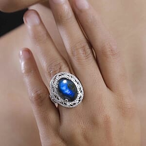 Labradorite 16.00 ctw Ring in Rhodium Over Sterling Silver (Size 6.5)