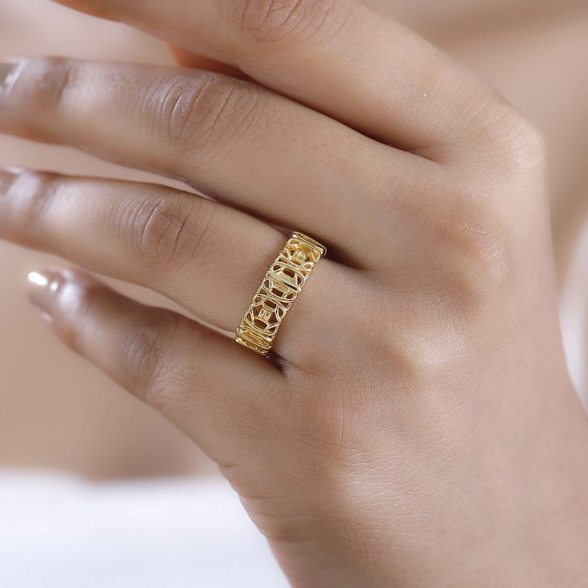 Rings in 18K YG Plated Bronze (Size 7.0) image number 2