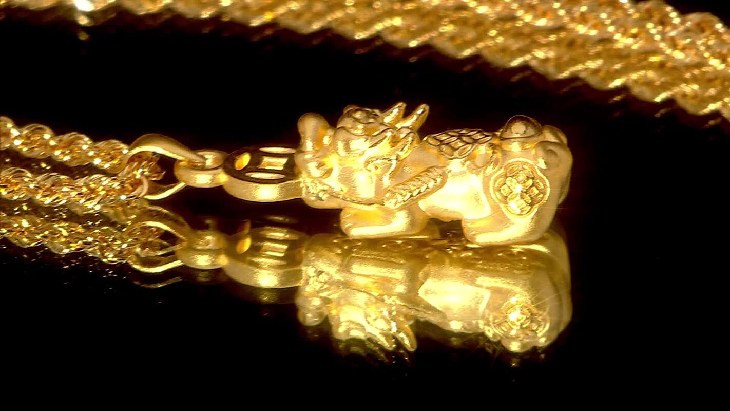 24K Yellow Gold Pixiu Pendant 1.06 Grams