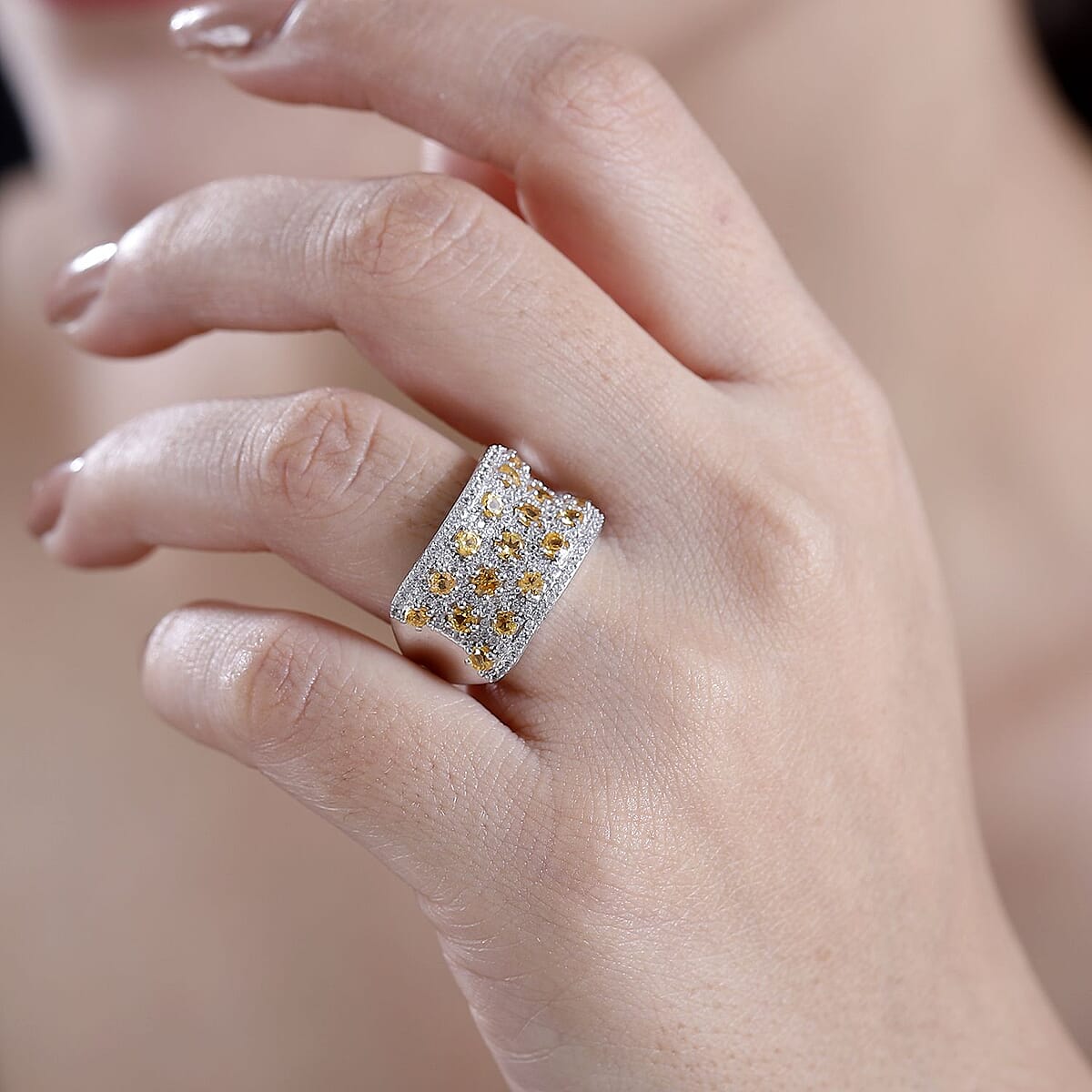 Fanta Garnet and White Zircon 3.00 ctw Honeycomb Ring in Rhodium Over Sterling Silver (Size 8.0) image number 2