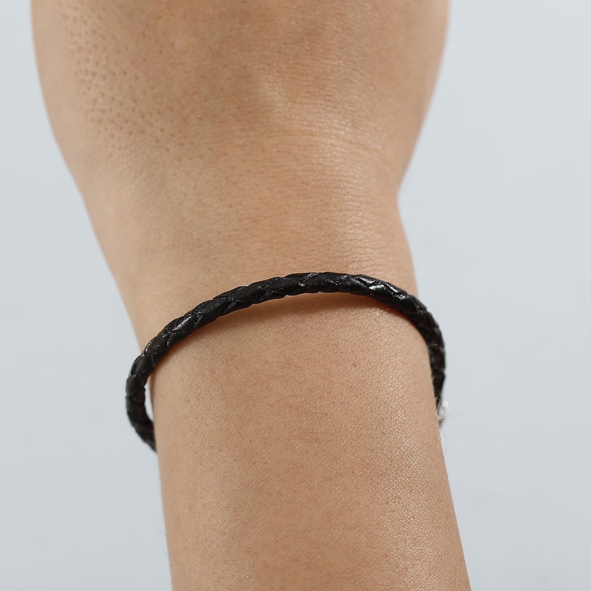 Brown Leather Cord Bracelet in Black Oxidized Sterling Silver (7.25 In) image number 2