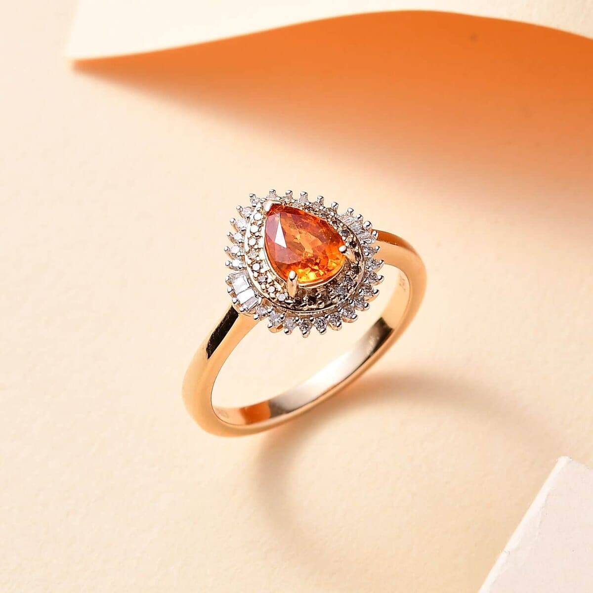 Luxoro AAA Fanta Garnet, I2 Natural Champagne and White Diamond 1.50 ctw Autum Forest Sunburst Ring in 14K Yellow Gold (Size 6.5) image number 1