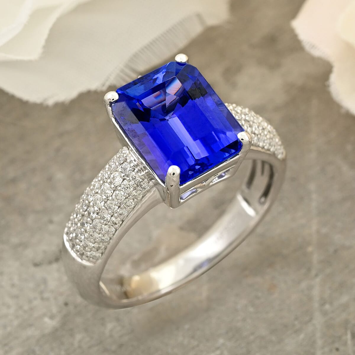 Certified & Appraised Rhapsody 950 Platinum AAAA Tanzanite, Diamond (E-F, VS) (0.46 cts) Ring (Size 8.5) (7.70 g) 4.70 ctw image number 1