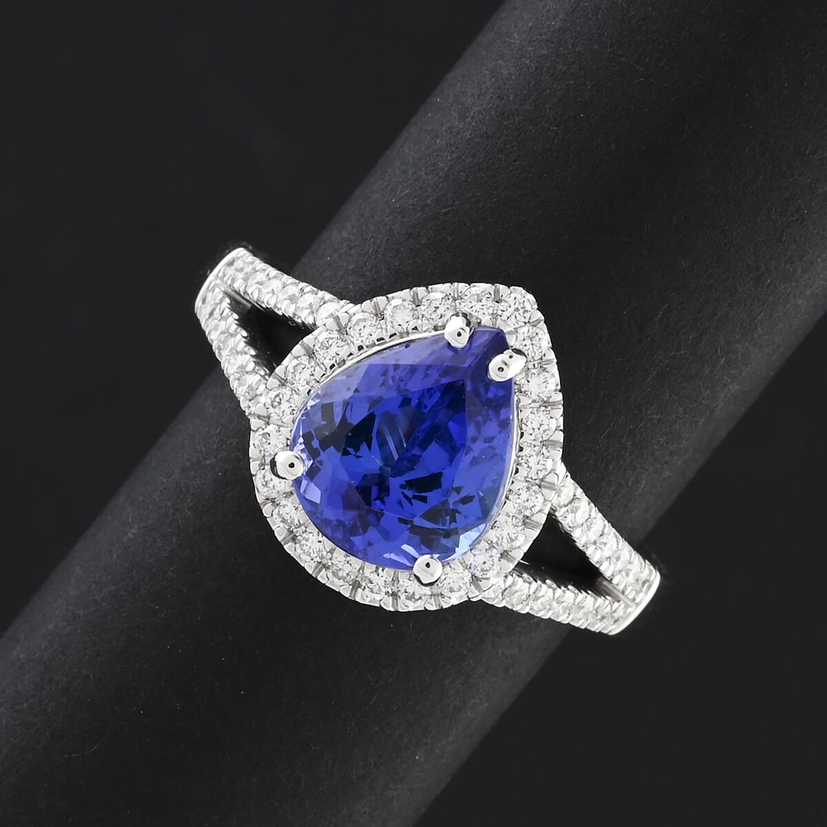 Certified & Appraised Rhapsody AAAA Tanzanite and E-F VS Diamond 3.10 ctw Ring in 950 Platinum (Size 8.0) 7.84 Grams image number 1