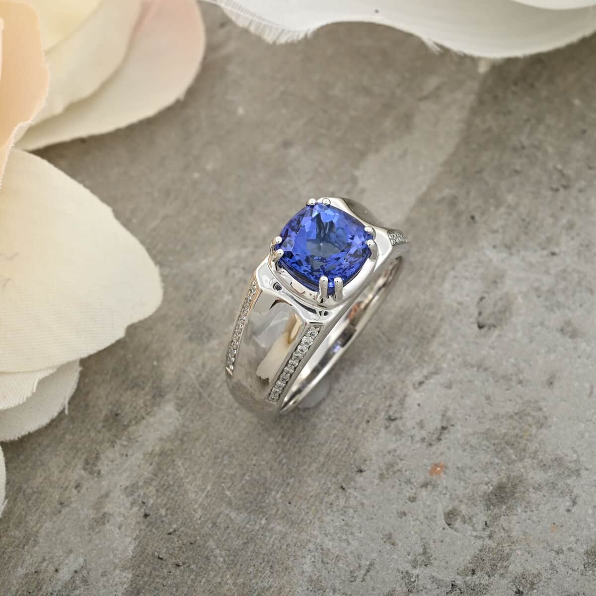 Certified & Appraised Rhapsody AAAA Tanzanite and E-F VS Diamond 3.25 ctw Ring in 950 Platinum (Size 10.0) 11.90 Grams image number 1