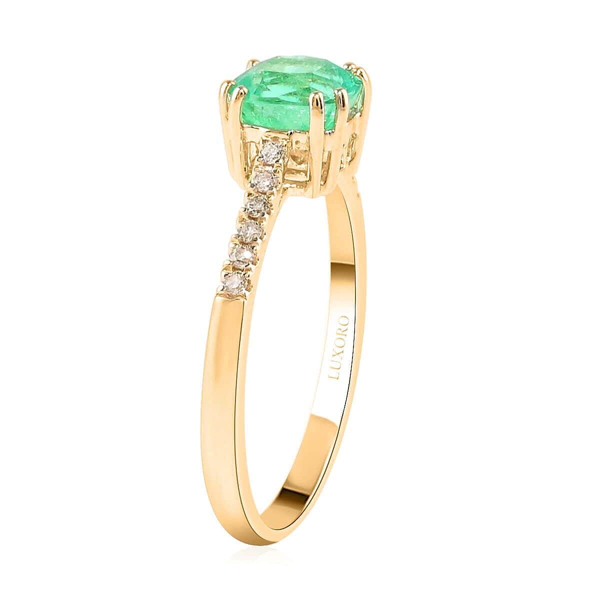 Certified & Appraised Luxoro AAA Boyaca Colombian Emerald and G-H I2 Diamond 1.10 ctw Ring in 14K Yellow Gold (Size 6.5) image number 3